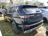New 2025 Mitsubishi Outlander SE image 3