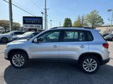 Used 2017 Volkswagen Tiguan Limited w/ Premium Package image 4
