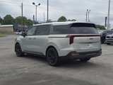 New 2025 Kia Carnival SX Prestige image 4