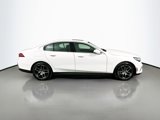 Used 2024 BMW i5 eDrive40i w/ Convenience Package image 4