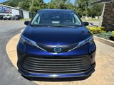 Used 2024 Toyota Sienna LE image 2