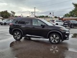 Used 2023 Nissan Rogue SL image 2