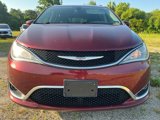 Used 2018 Chrysler Pacifica Touring-L image 2