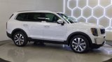 Used 2022 Kia Telluride S image 2