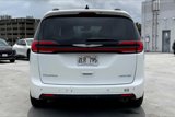 Used 2023 Chrysler Pacifica Limited image 5