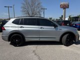 Used 2020 Volkswagen Tiguan SE R-Line image 2