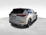New 2025 Mitsubishi Outlander SE image 3