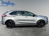 Used 2024 Ford Edge SE w/ Black Appearance Package image 6