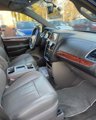 Used 2014 Chrysler Town & Country Touring image 6