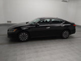 Used 2023 Nissan Altima 2.5 SV image 2