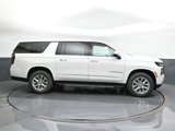 New 2025 Chevrolet Suburban Premier image 6