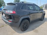 Used 2019 Jeep Cherokee Trailhawk image 6