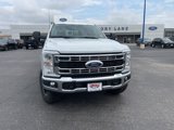 New 2025 Ford F350 4x4 Crew Cab Super Duty image 2