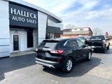 Used 2022 Ford Escape SE image 5