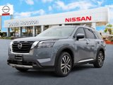 New 2025 Nissan Pathfinder Platinum image 2