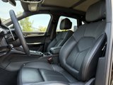 Used 2025 Porsche Macan image 5