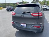 Used 2017 Jeep Cherokee High Altitude image 5