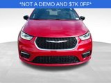New 2025 Chrysler Pacifica Select image 4