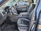 Used 2021 Volkswagen Atlas SE image 2