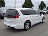 New 2026 Chrysler Pacifica Select image 5
