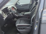 New 2025 Volkswagen Atlas Peak Edition SE image 4