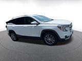 Used 2024 GMC Terrain SLT image 2