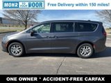 Used 2022 Chrysler Voyager LX image 4