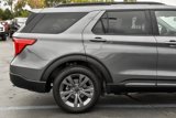 Used 2022 Ford Explorer XLT w/ Equipment Group 202A image 5