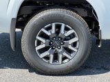 New 2025 Nissan Frontier SL image 5