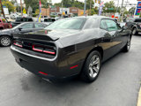 Used 2019 Dodge Challenger SXT image 5