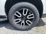 Used 2023 GMC Yukon XL AT4 image 5