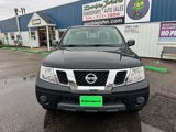Used 2019 Nissan Frontier SV image 2