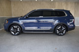 Used 2024 Kia Telluride EX w/ EX Captain's Chair Package image 5