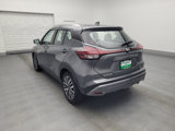 Used 2022 Nissan Kicks SV image 5