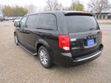 Used 2017 Dodge Grand Caravan SE image 6