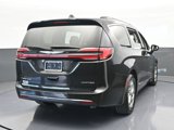 Used 2023 Chrysler Pacifica Limited image 5
