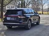 New 2025 Lincoln Aviator AWD image 3