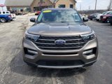Used 2021 Ford Explorer XLT w/ Equipment Group 202A image 2