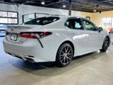 Used 2022 Toyota Camry SE image 5