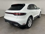 Certified 2025 Porsche Macan image 5