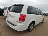 Used 2013 Dodge Grand Caravan SE image 2