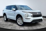 New 2024 Mitsubishi Outlander ES image 2