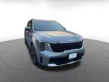 Used 2024 Kia Sorento S image 3