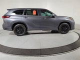 Used 2023 Toyota Highlander L image 3