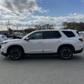 New 2025 Honda Pilot EX-L image 2