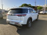 New 2025 Nissan Pathfinder SL image 3