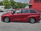 Used 2021 Toyota Sienna XLE image 2