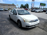 Used 2010 Ford Focus SE image 2