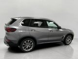 New 2026 BMW X5 xDrive40i w/ Premium Package image 2