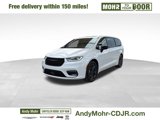 New 2026 Chrysler Pacifica Select image 3